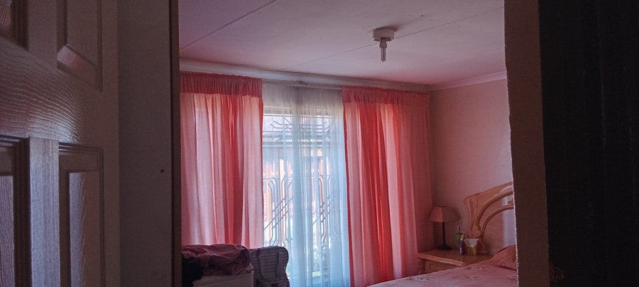 3 Bedroom Property for Sale in Zamdela Free State